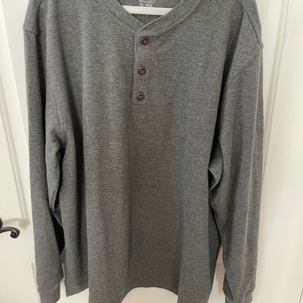 L.L. BEAN  XL REG GRAY SWEATER